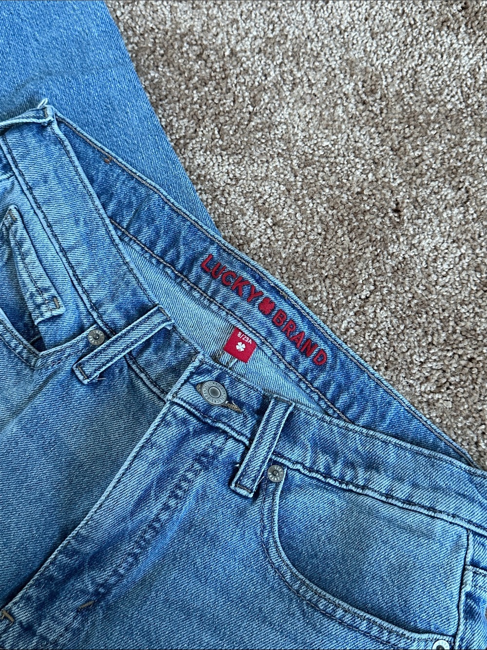 Lucky Brand Jeans - Picture 5 of 6